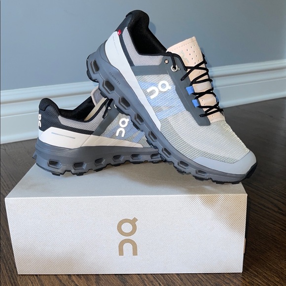 On Running Shoes - On Running Cloudvista Trail Running Gray and Black Sneakers Women’s 9